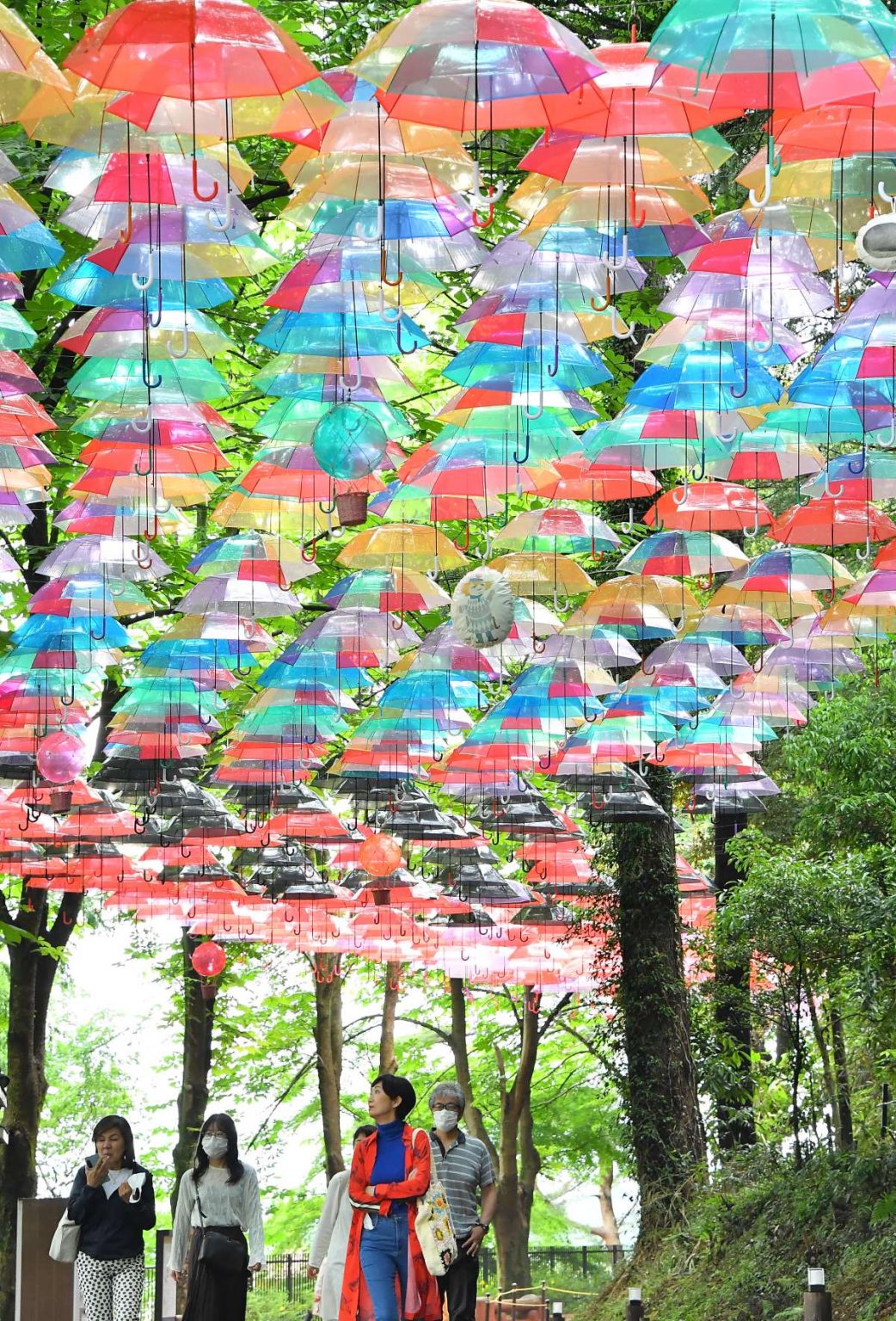 [Hidden Wonders of Japan] 'Umbrella Sky' Brightens Moominvalley Park