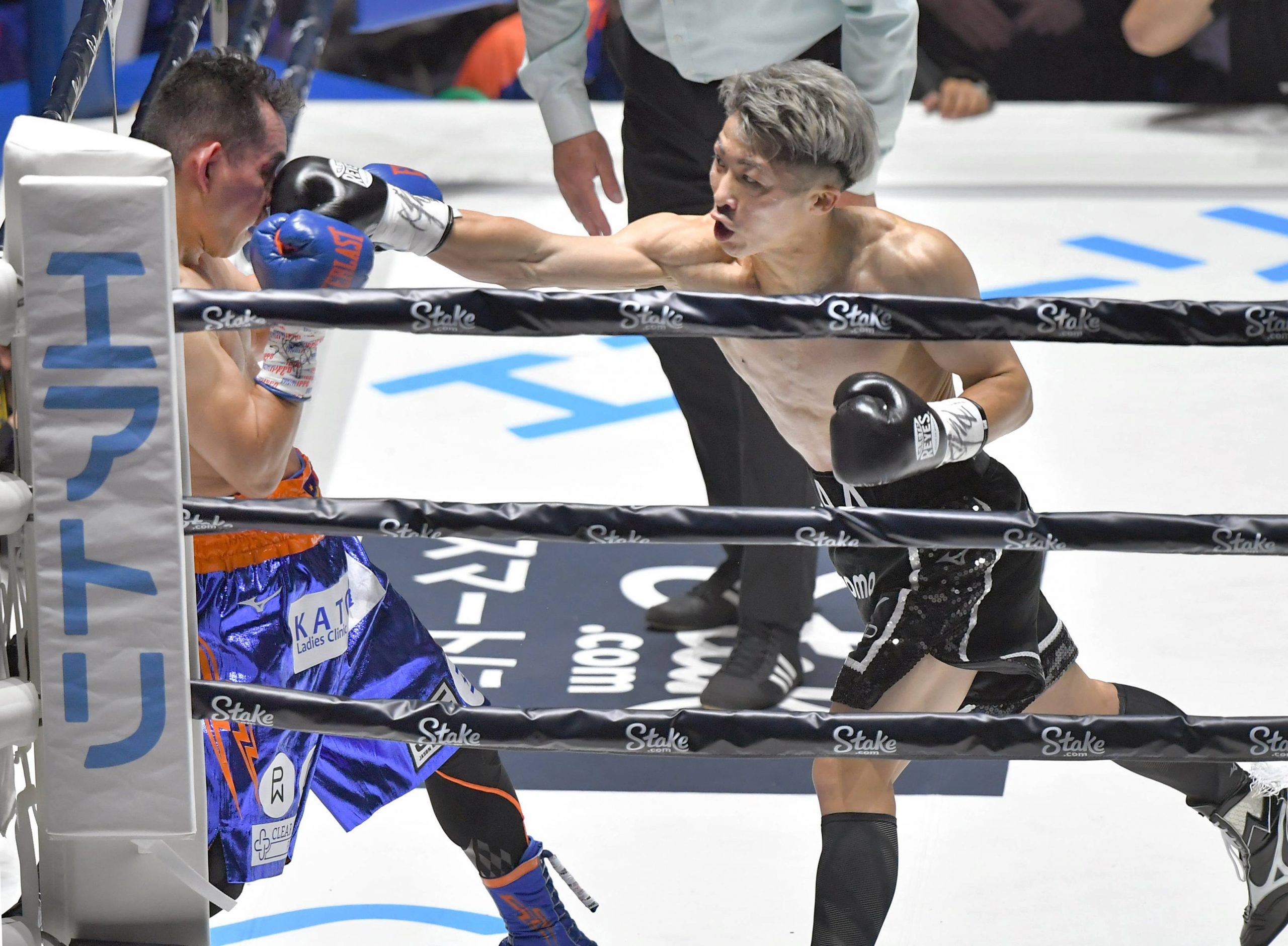 BOXING Monster Inoue Lives Up to Expectations, Overpowers Nonito Donaire in Rematch JAPAN Forward