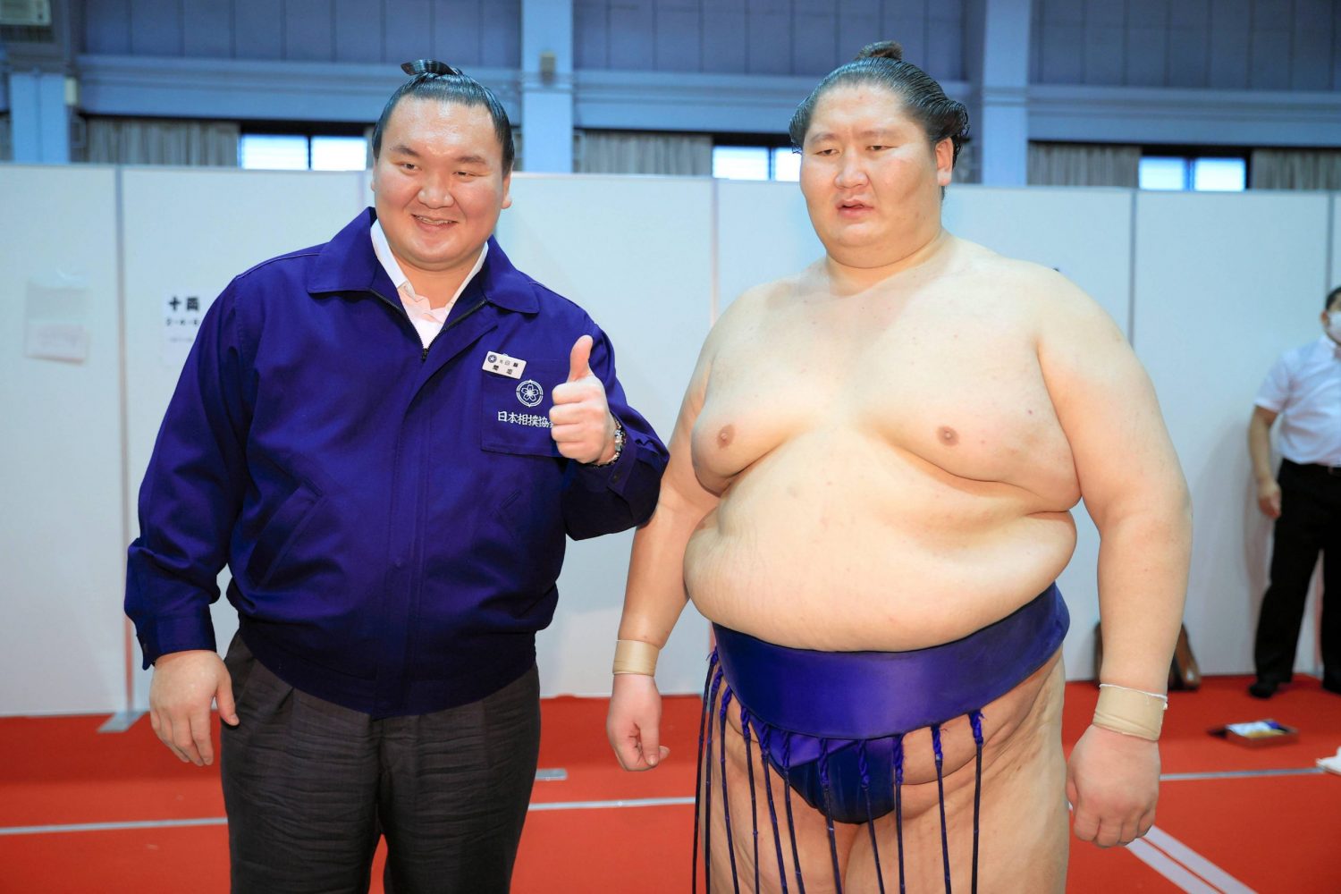 JAPAN SPORTS NOTEBOOK] Hakuho Begins Next Chapter of Sumo Life