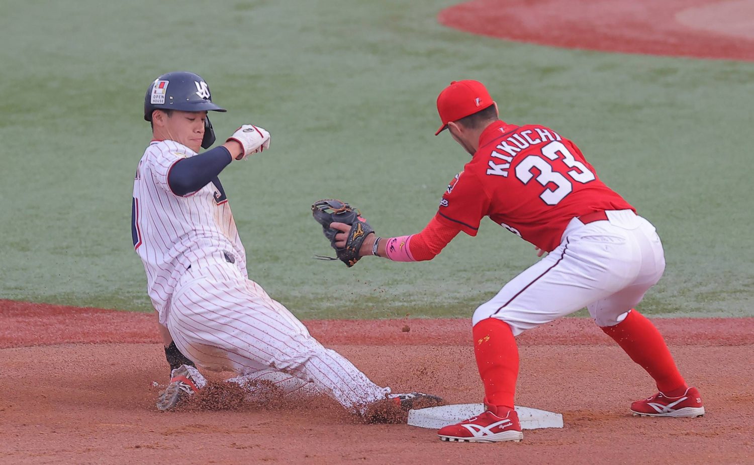 ODDS and EVENS] Speedy Yasutaka Shiomi Energizes Swallows