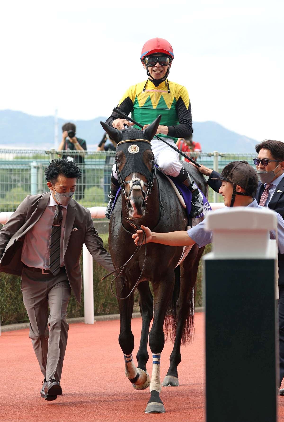 Horse Racing Titleholder Takarazuka Kinen June 2022 002 JAPAN Forward