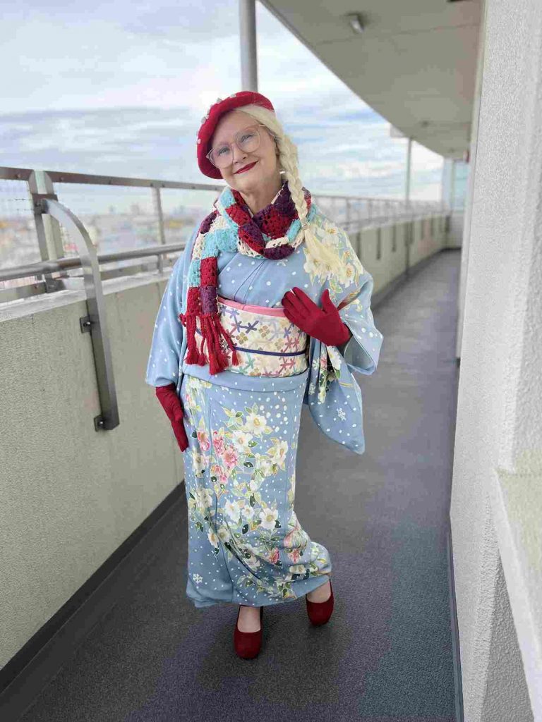 How to Stay Warm in Kimono // A History Bounding Winter Outfit 