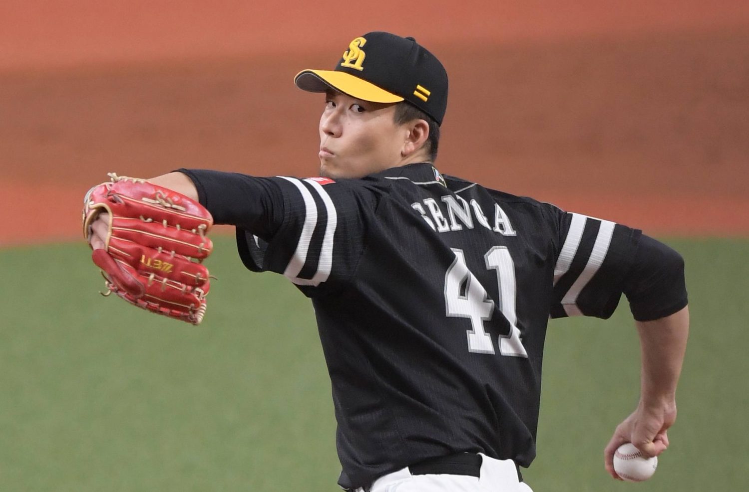 Kodai Senga is introduced as a New York Met