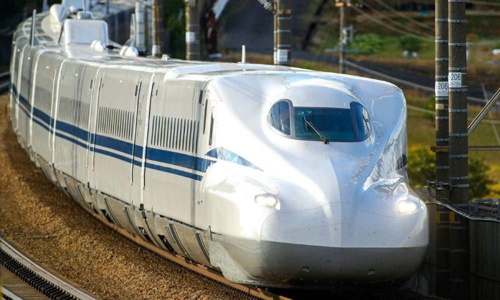 JR西日本、初の再生可能エネルギーを活用した新幹線車両を発表
