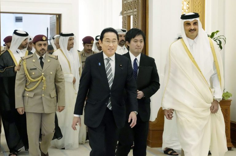 20230718 Kishida Mideast Tour 001 Qatar