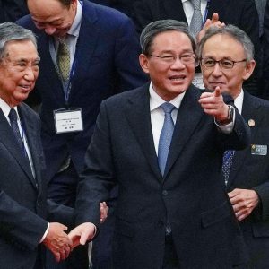 Okinawa Governor Tamaki Visits China 000