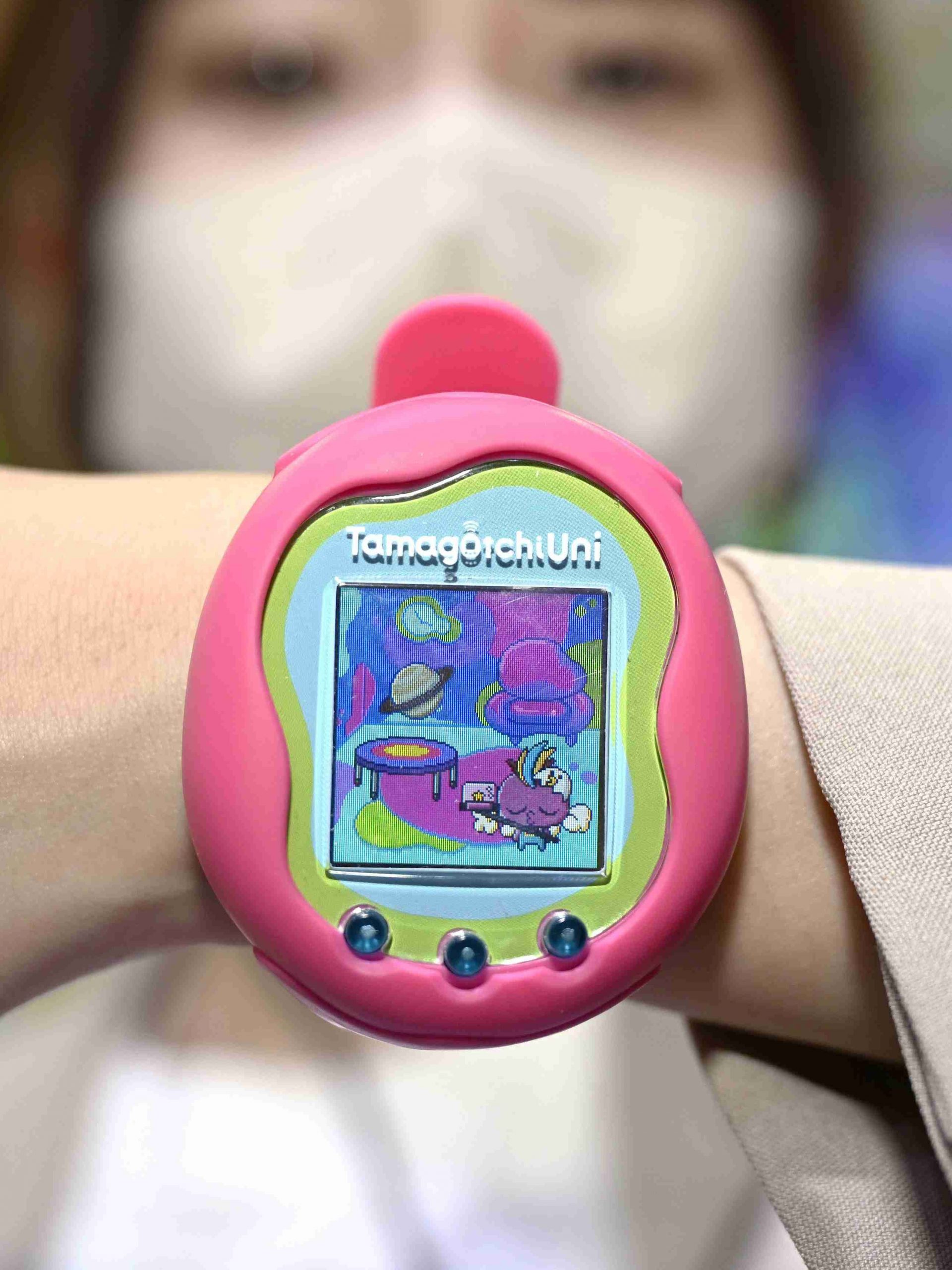 The Bandai Tamagotchi MIX: 20 Years Later, Popular Game Goes Back to Its  Origins