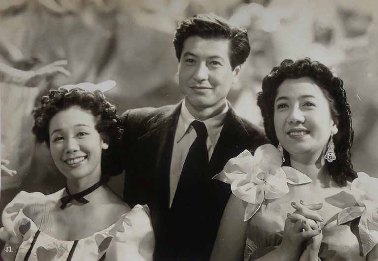 Ikebe Ryo & Kasagi Shizuko Yukiko Todoroki 轟夕起子 1947