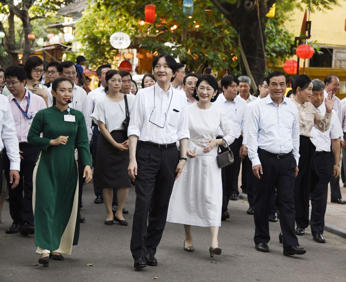 https://japan-forward.com/wp-content/uploads/2023/10/Crown-Prince-Akishinonomiya-to-Vietnam-006.jpg