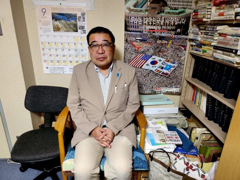 Lead Tsutomu Nishidoka Kenji Yoshida interview in his study rs