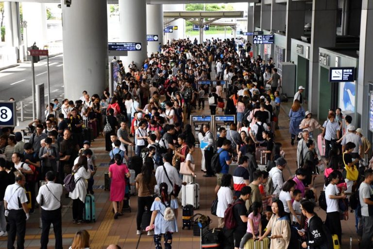 20180618 Osaka Earthquake Foreigners