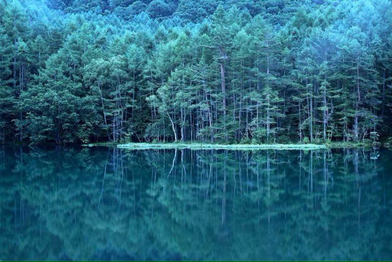 Mishaka Pond reflections Nagano Sankei