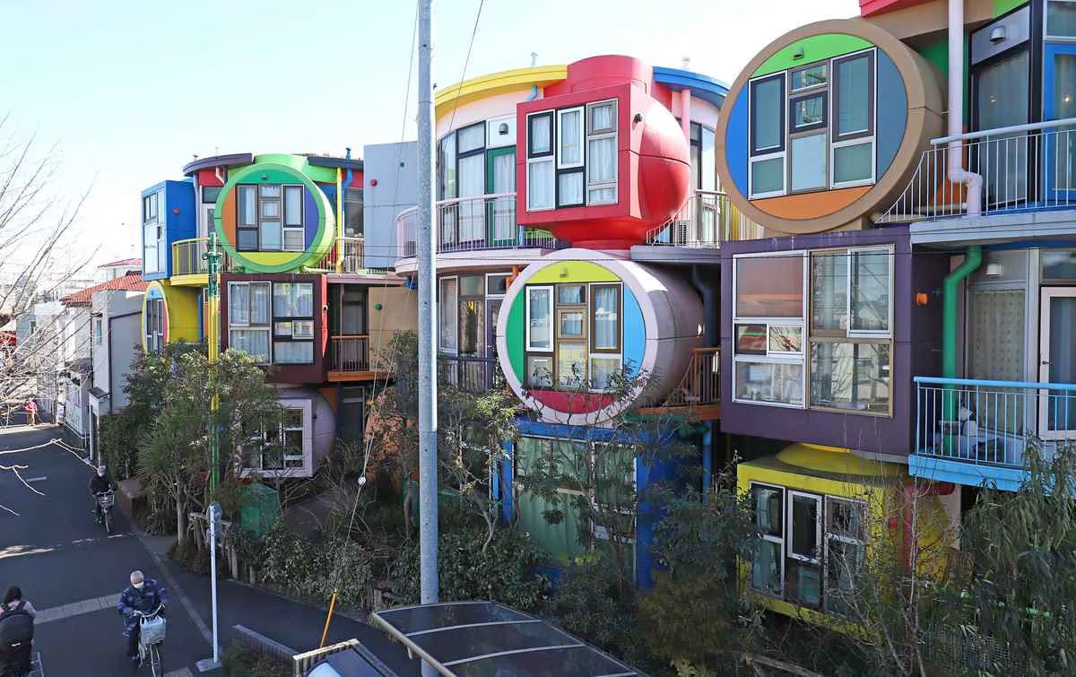 Hidden Wonders | Reversible Destiny Lofts: An Unconventional