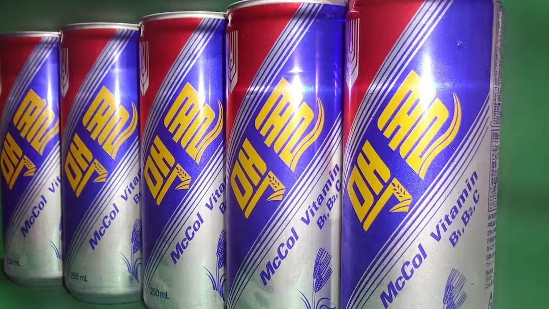 メッコール麦コーラ 万博会場K POPコーナーで人気爆発 世界一まずいコーラ」万博会場で販売中止 旧統一教会系製品と